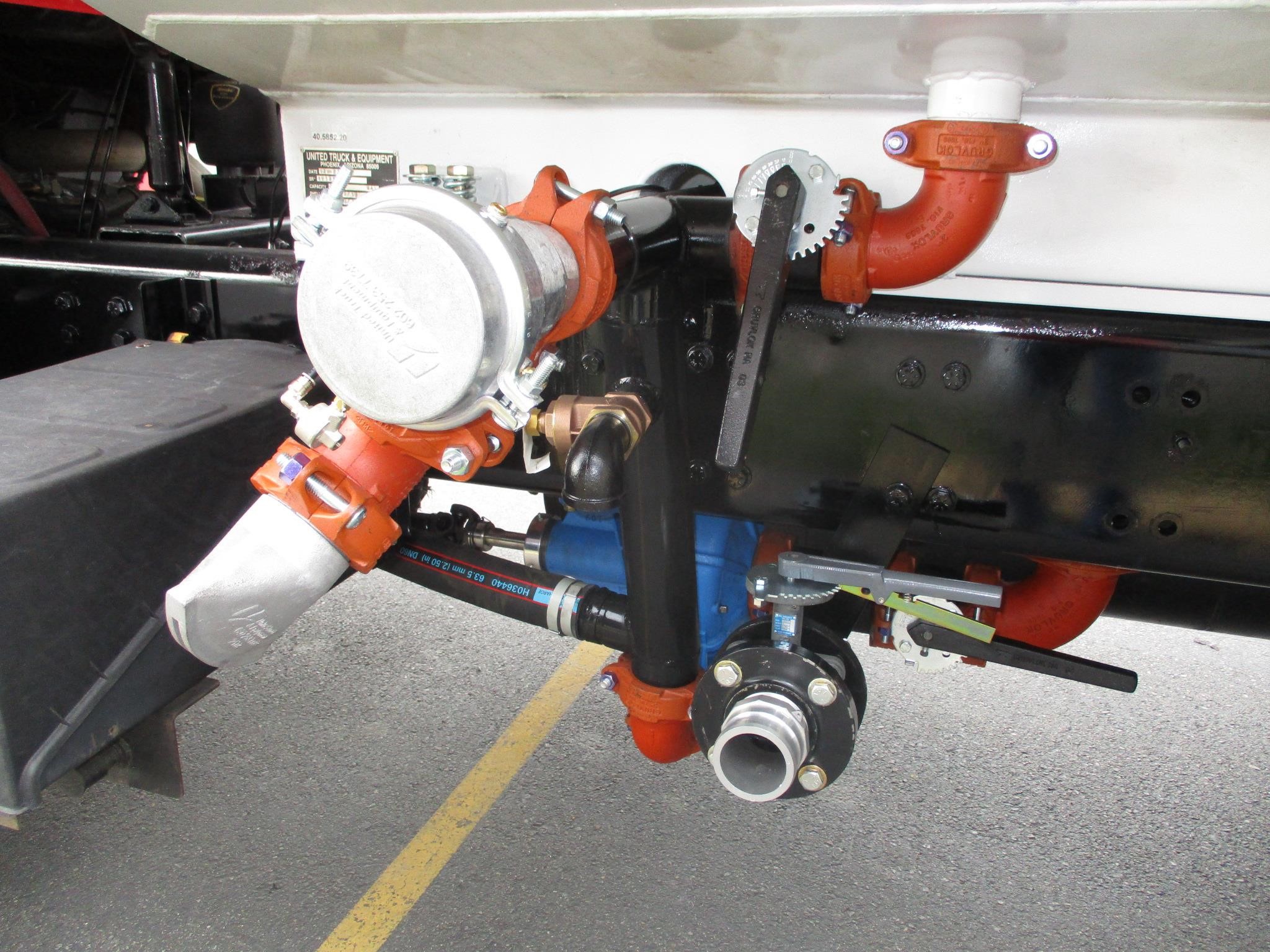 2013 FREIGHTLINER 114SD 6064495393 2013 FREIGHTLINER 114SD 6064495393