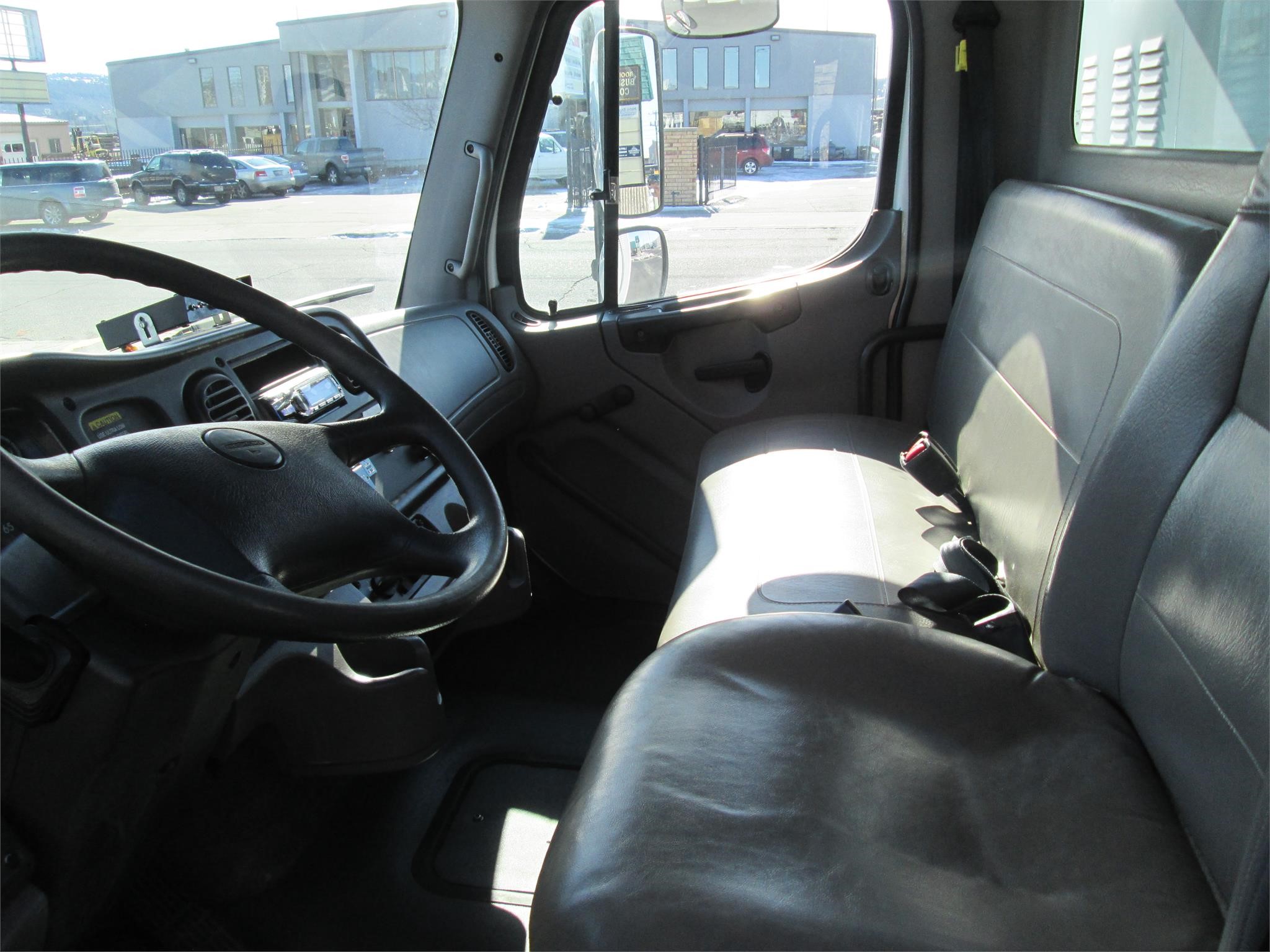 2010 FREIGHTLINER BUSINESS CLASS M2 106 6221721947 2010 FREIGHTLINER BUSINESS CLASS M2 106 6221721947