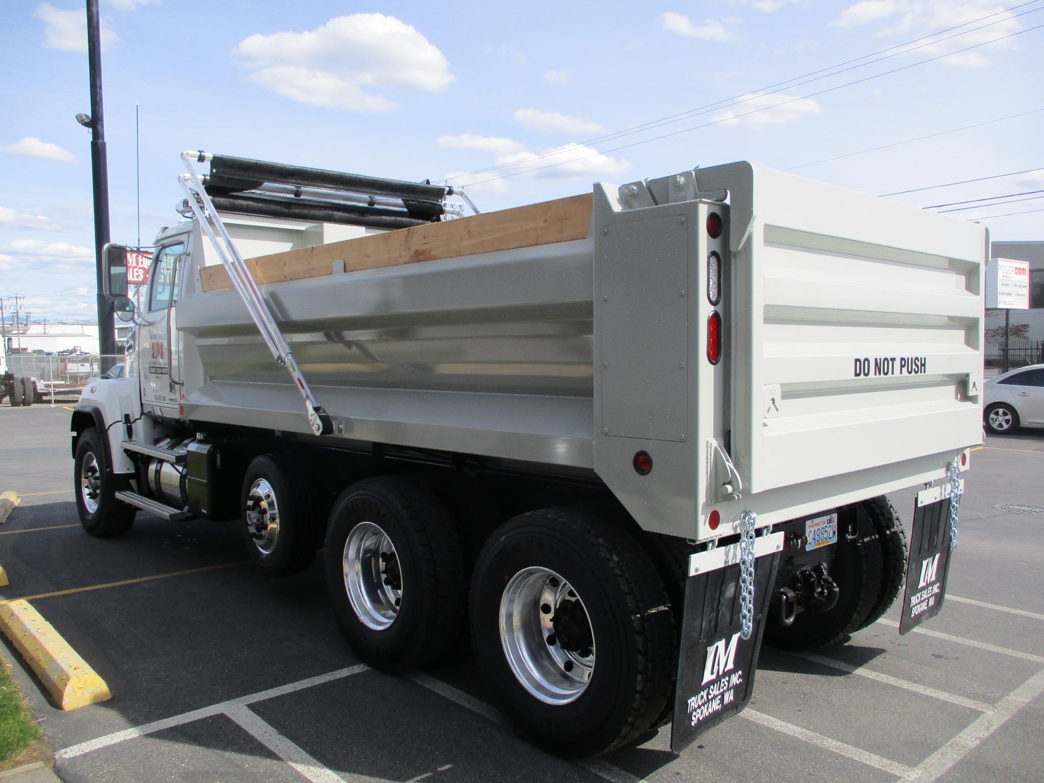 2022 WESTERN STAR 4700 7055085583 2022 WESTERN STAR 4700 7055085583