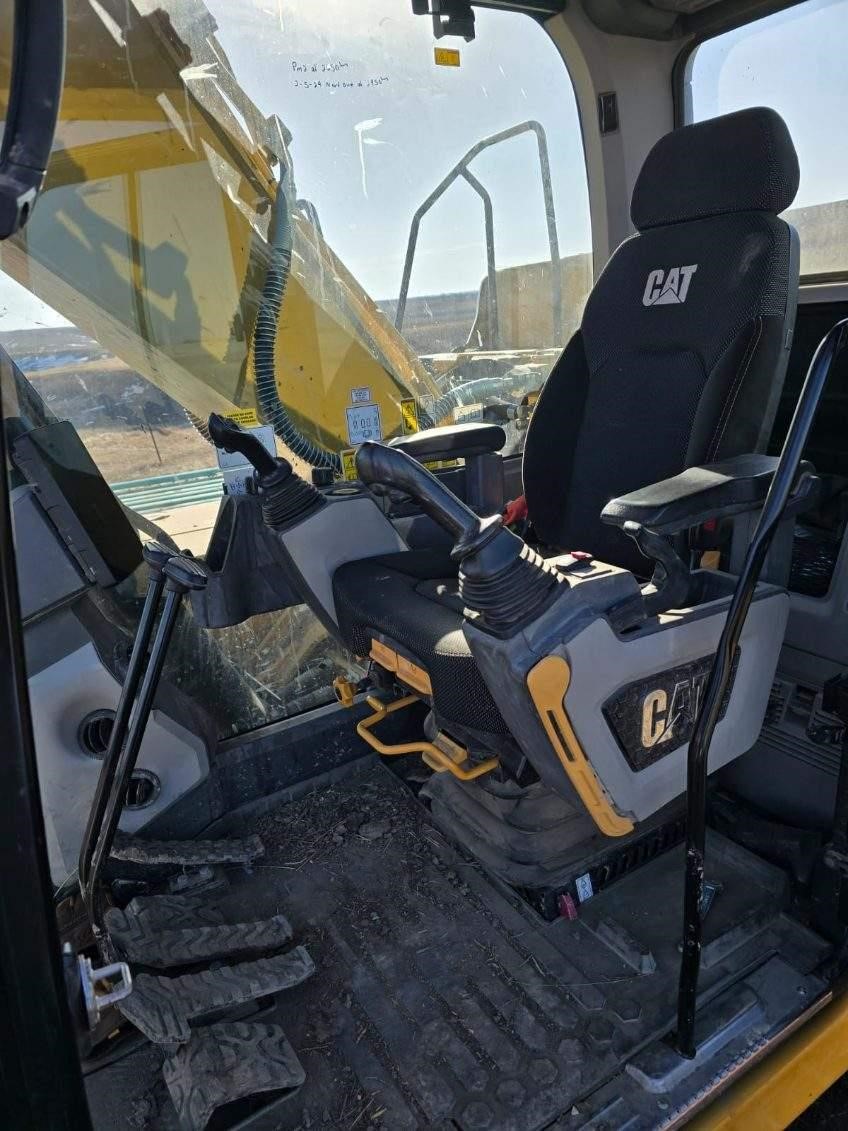 2022 CATERPILLAR 320 - image 5 of 6