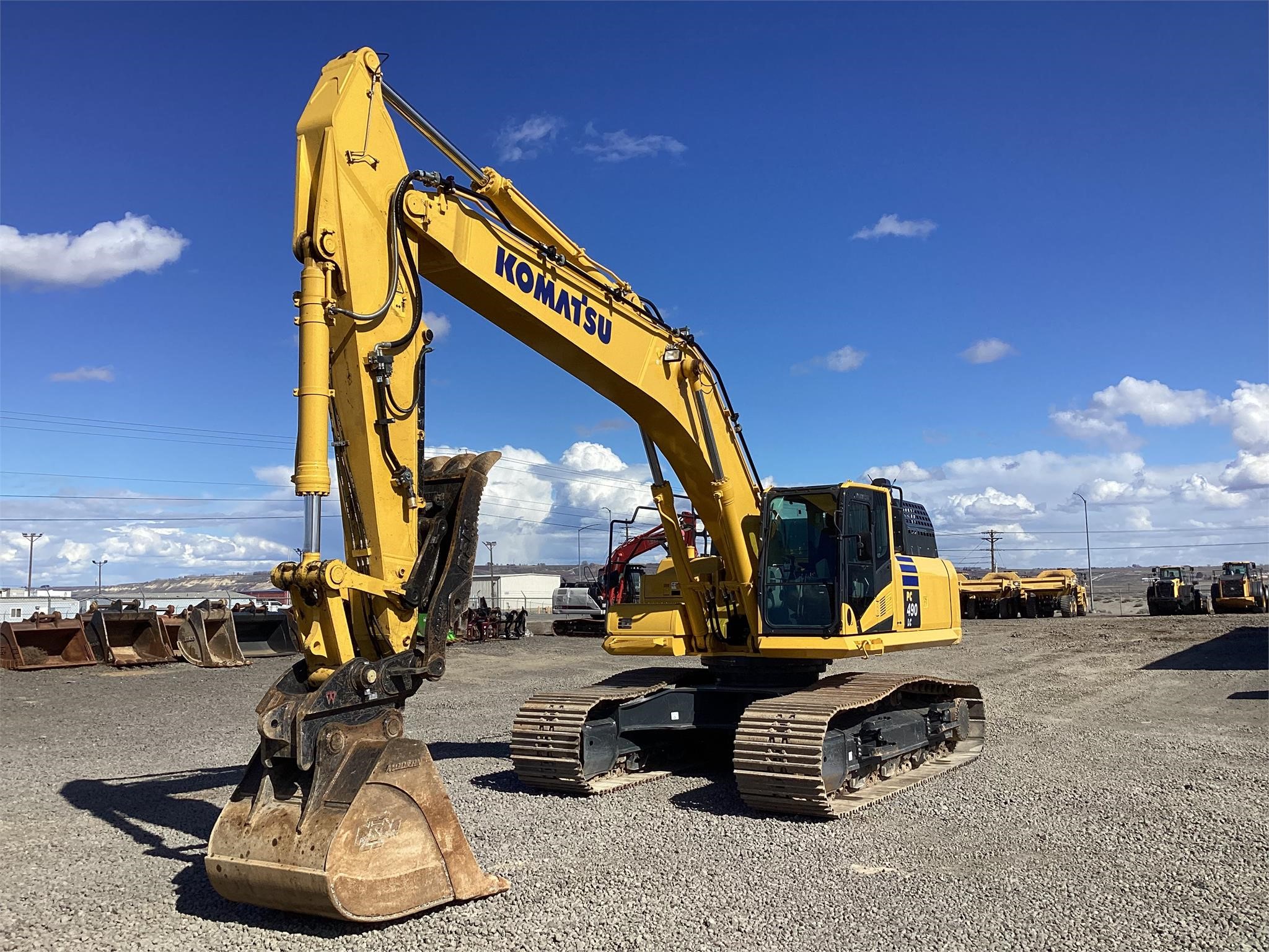 2022 KOMATSU PC490 LC-11 - image 1 of 6