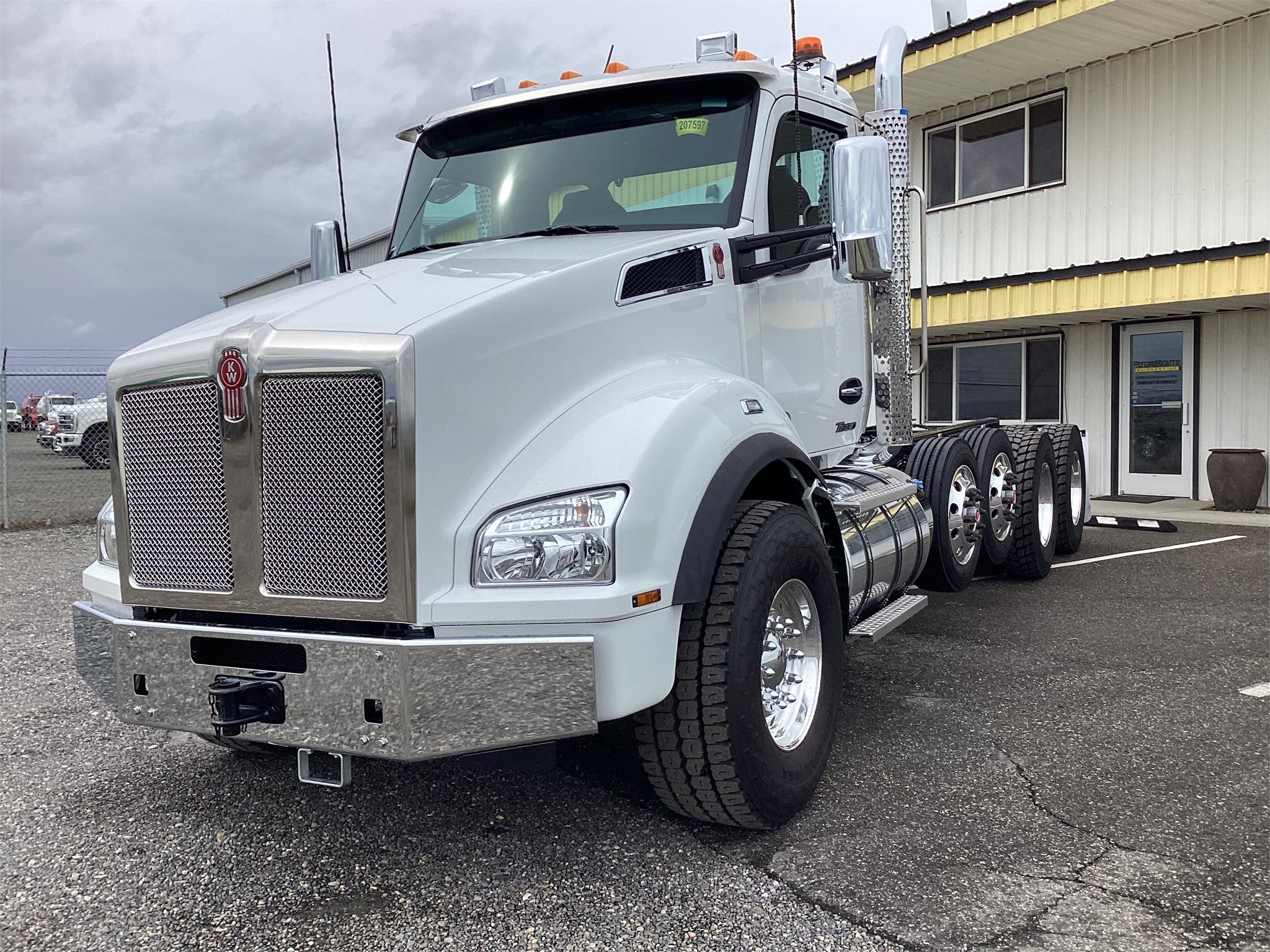 2024 KENWORTH T880 - image 1 of 6
