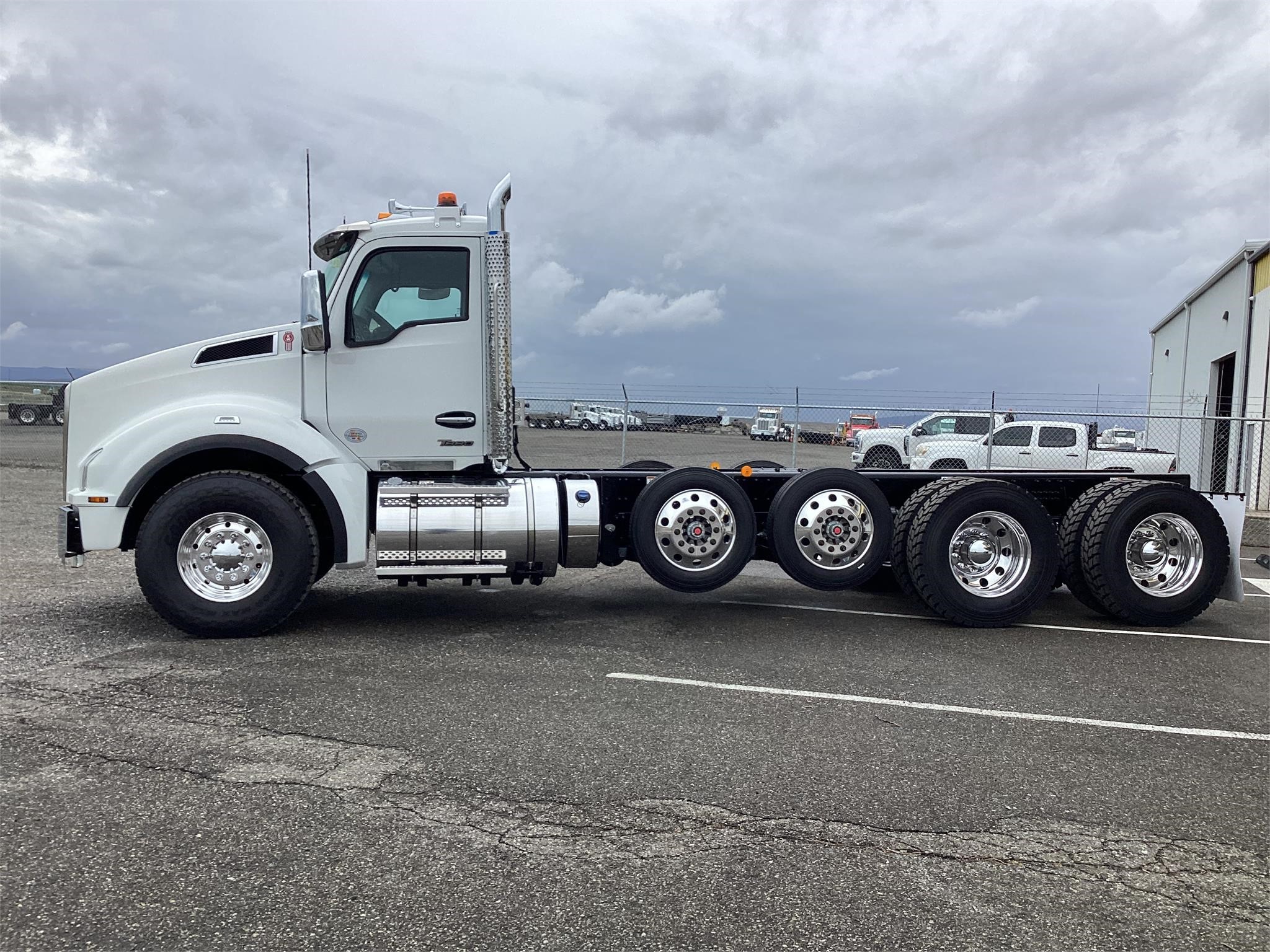 2024 KENWORTH T880 - image 6 of 6