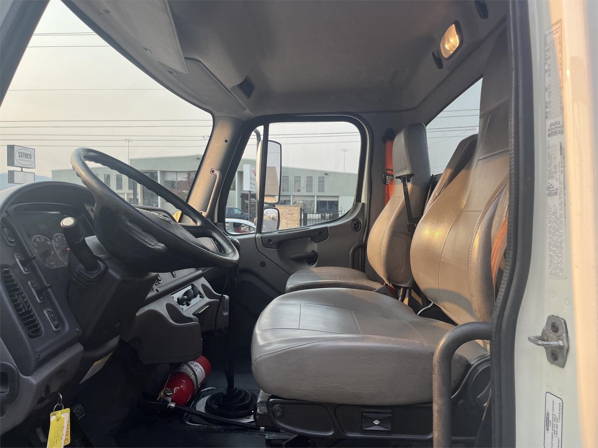 2015 FREIGHTLINER BUSINESS CLASS M2 106 8036345373 2015 FREIGHTLINER BUSINESS CLASS M2 106 8036345373