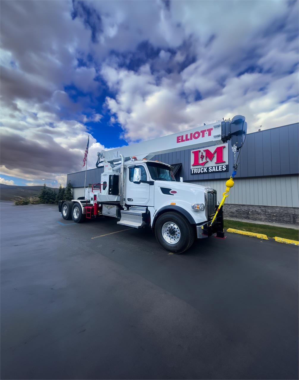 2025 ELLIOTT 1881 9008937782 2025 ELLIOTT 1881 9008937782