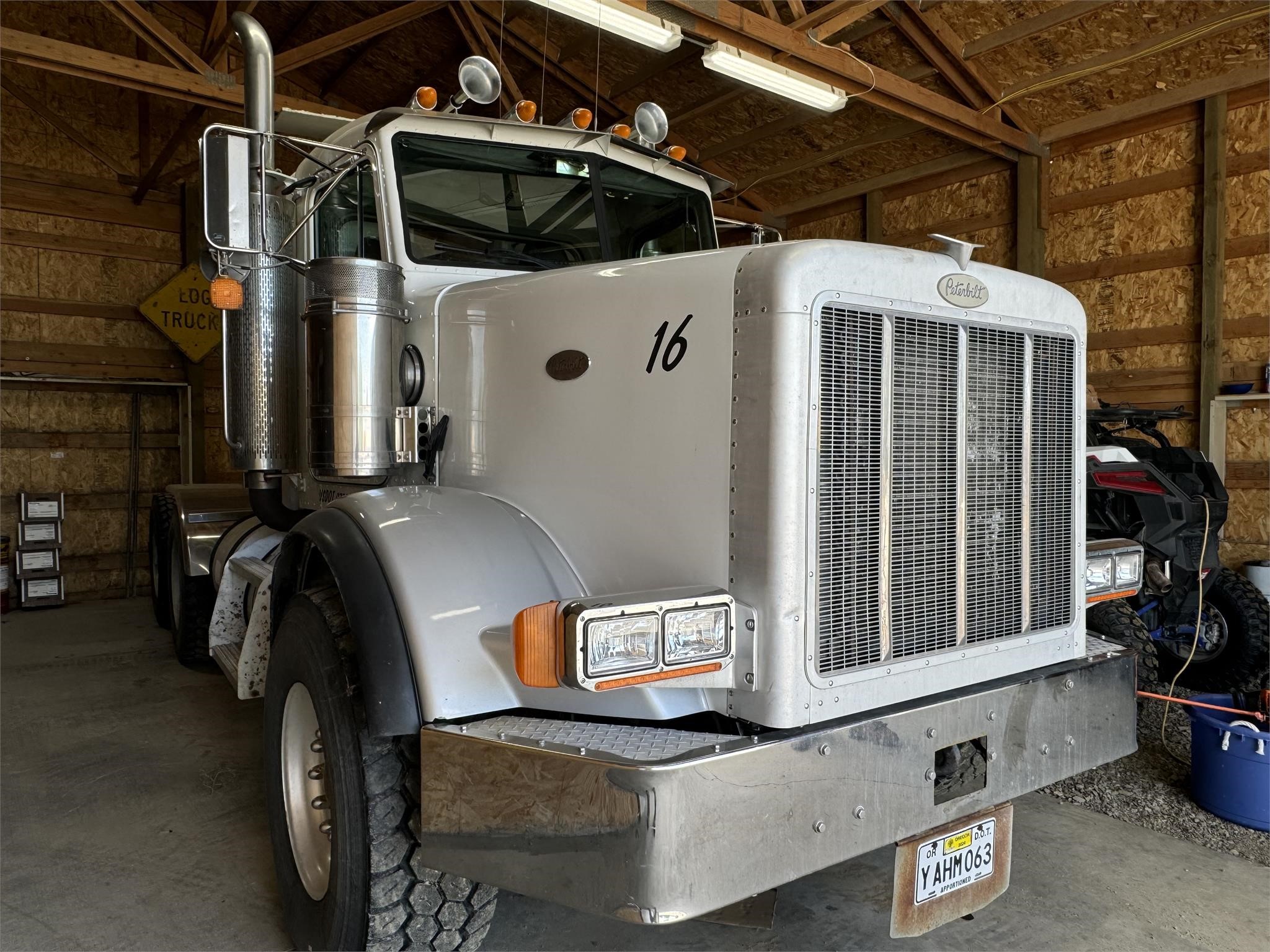 2000 PETERBILT 357 - image 2 of 6