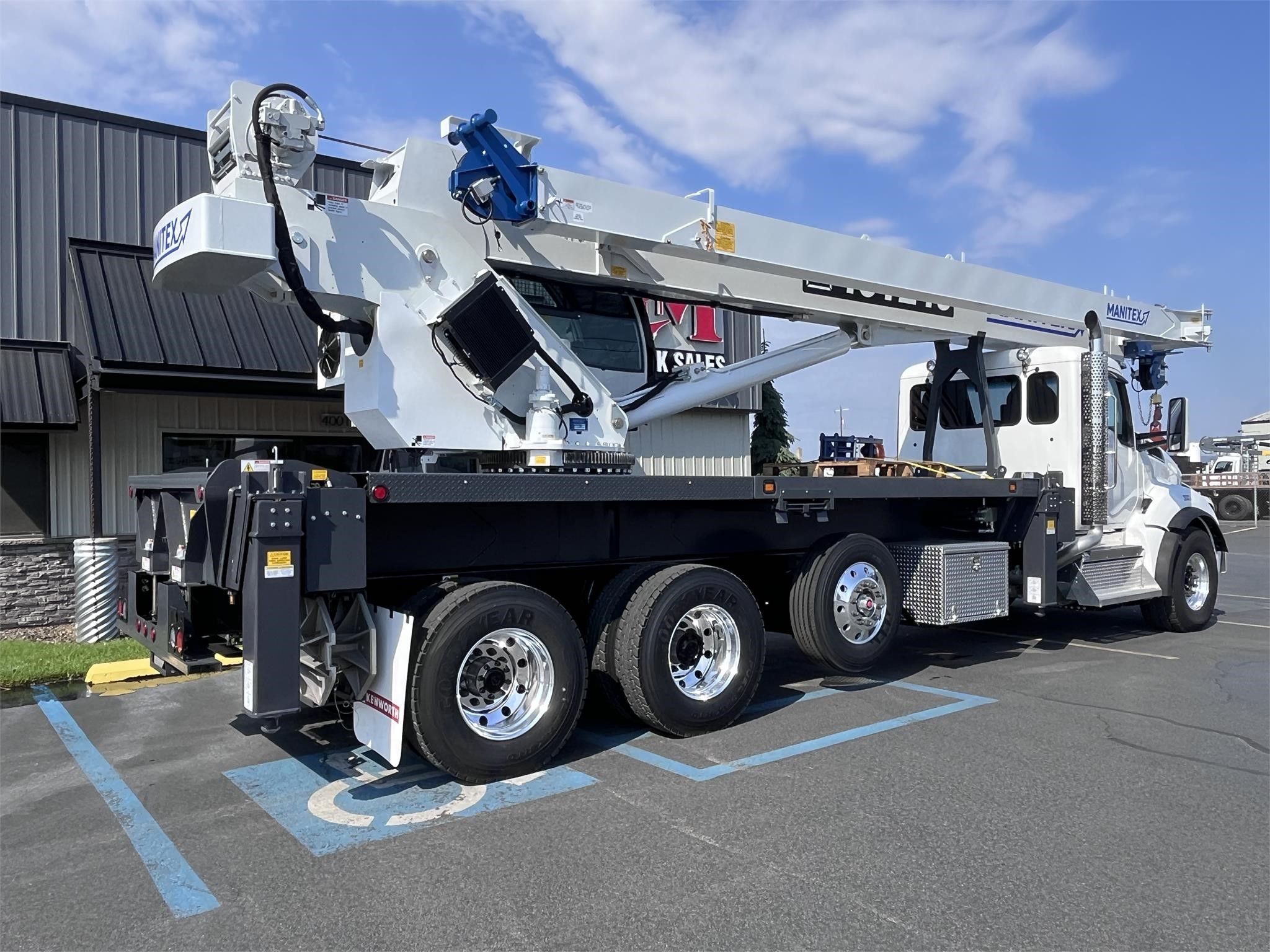 2024 MANITEX 40124S 9016874165 2024 MANITEX 40124S 9016874165