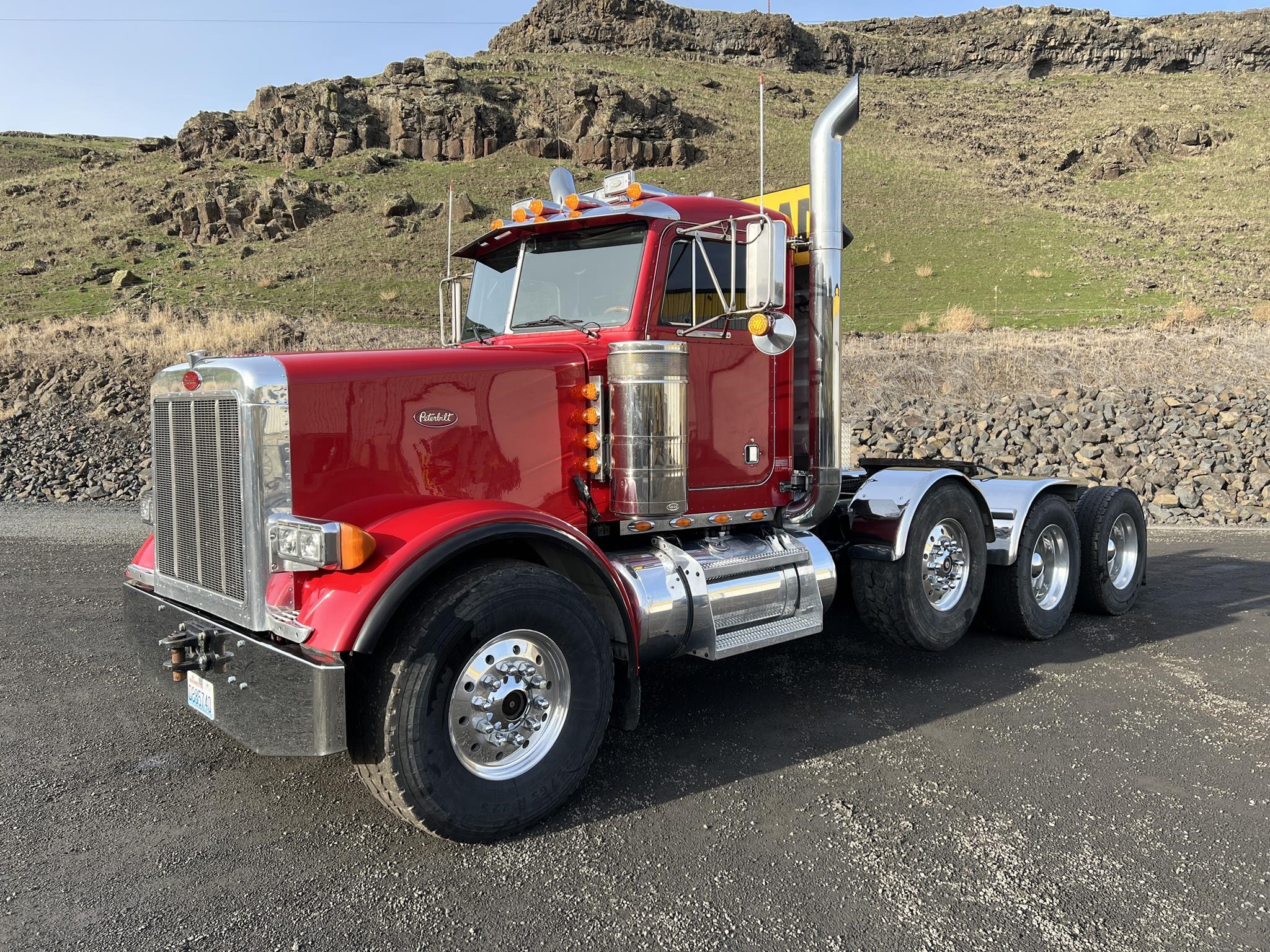 2000 PETERBILT 378 9031330083 2000 PETERBILT 378 9031330083