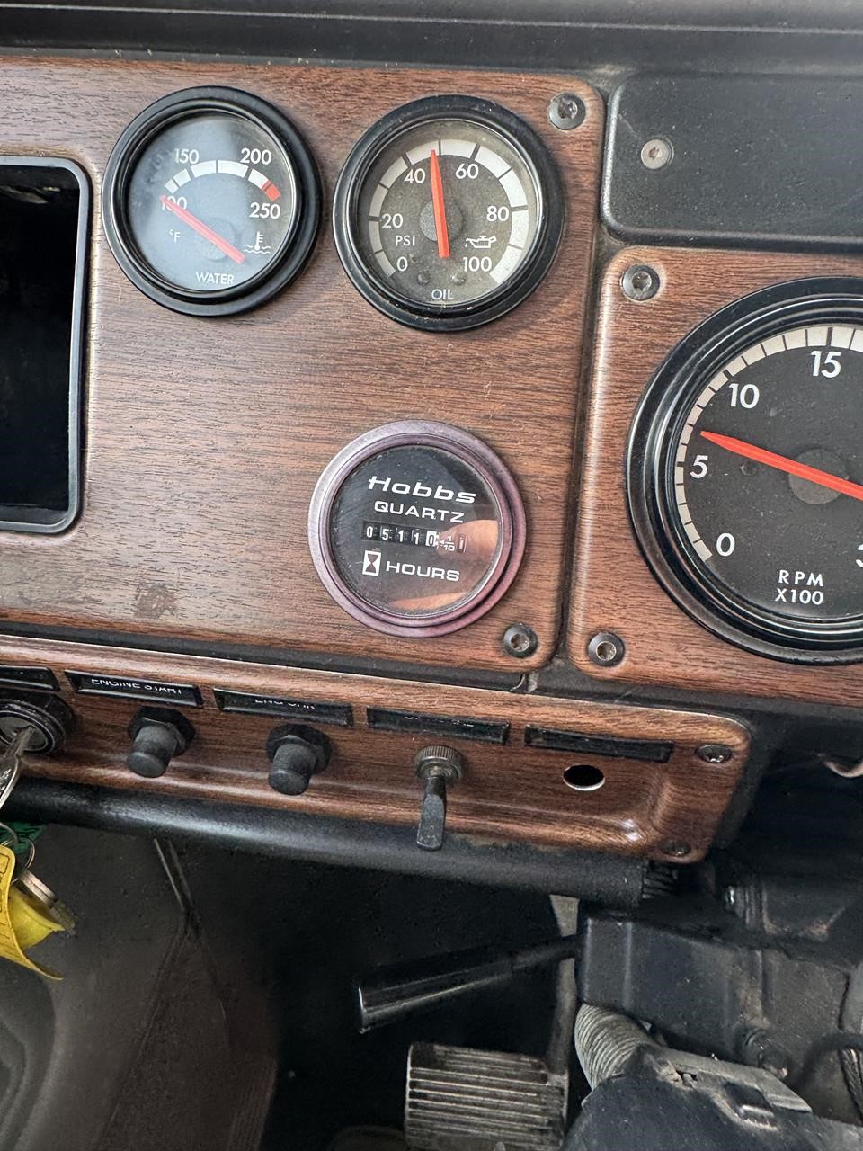 2005 FREIGHTLINER FLD120 9037656458 2005 FREIGHTLINER FLD120 9037656458