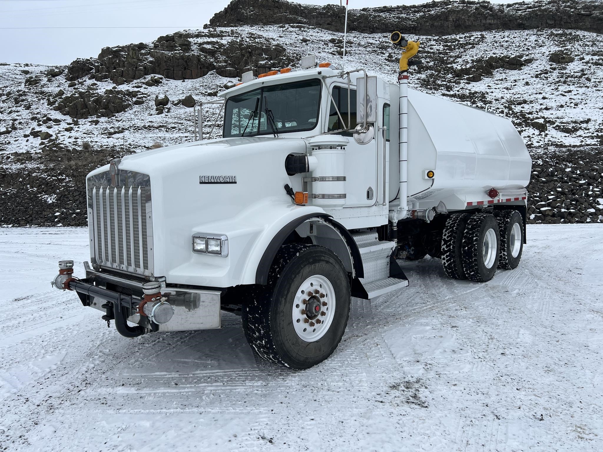 1999 KENWORTH T800 - image 1 of 6