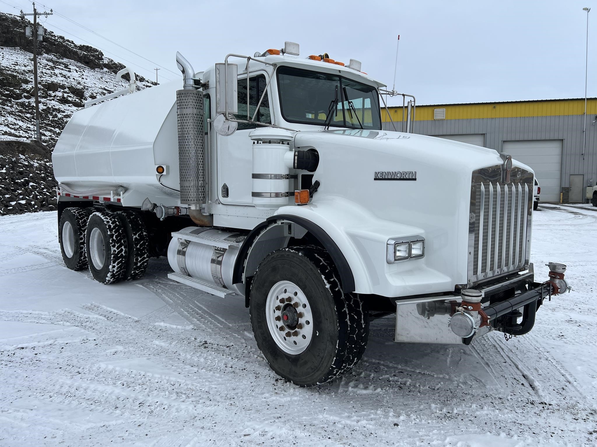 1999 KENWORTH T800 - image 3 of 6