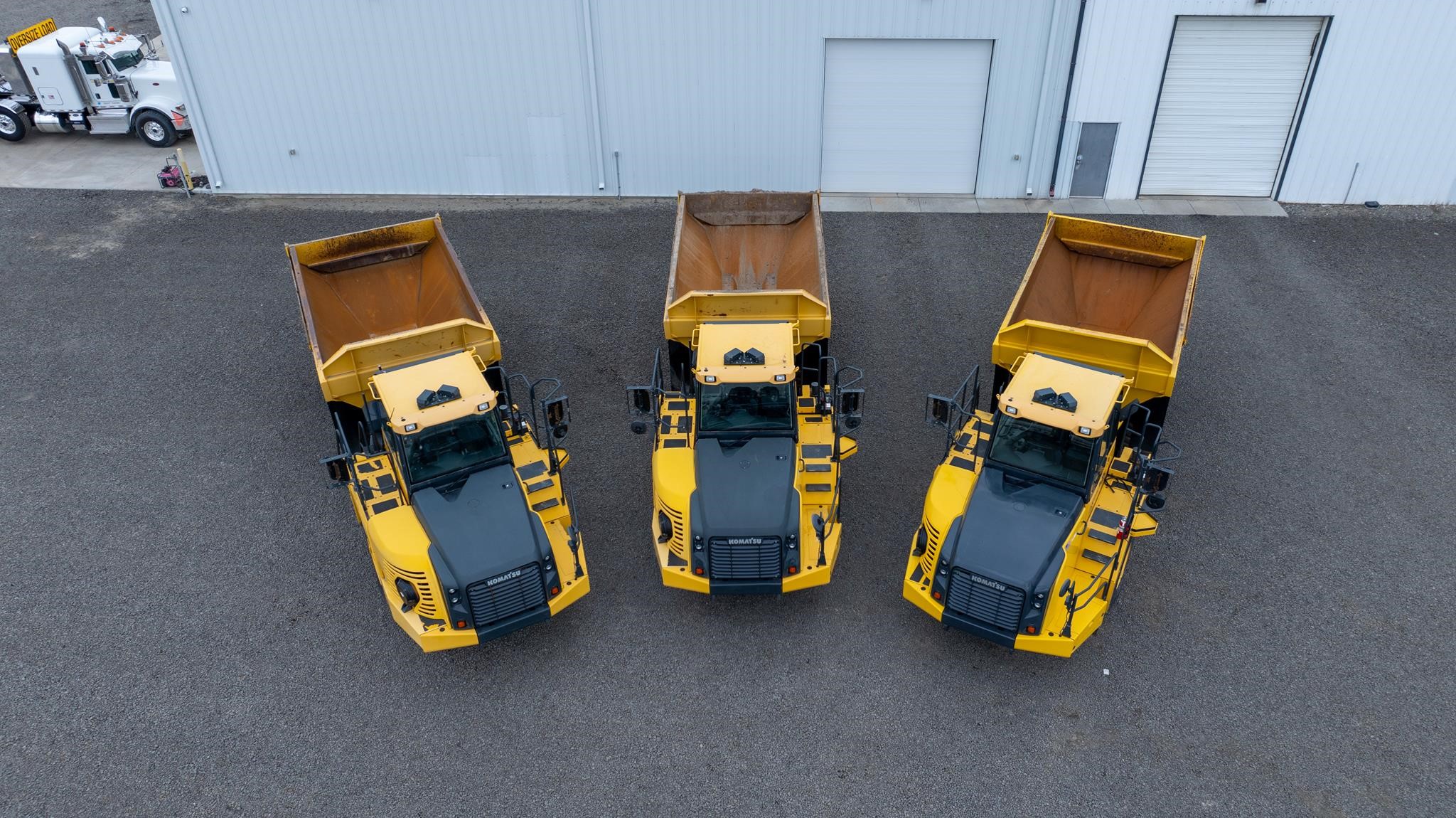 2019 KOMATSU HM300-5 - image 2 of 4