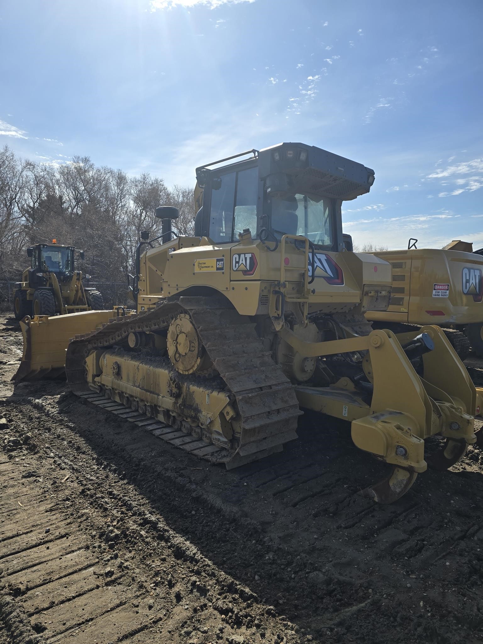 2023 CATERPILLAR D6 LGP - image 3 of 5