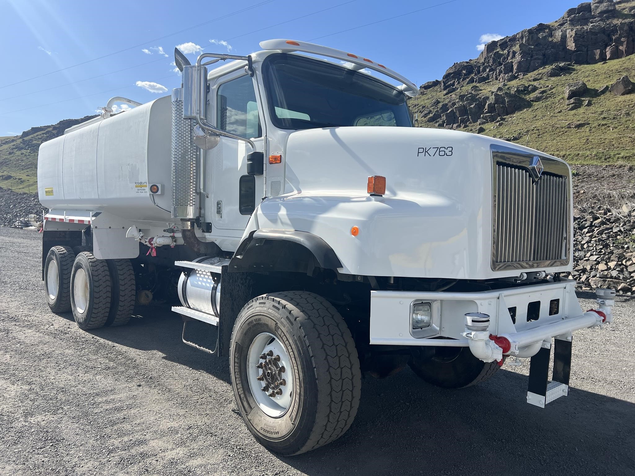 2002 INTERNATIONAL PAYSTAR 5600 - image 2 of 6