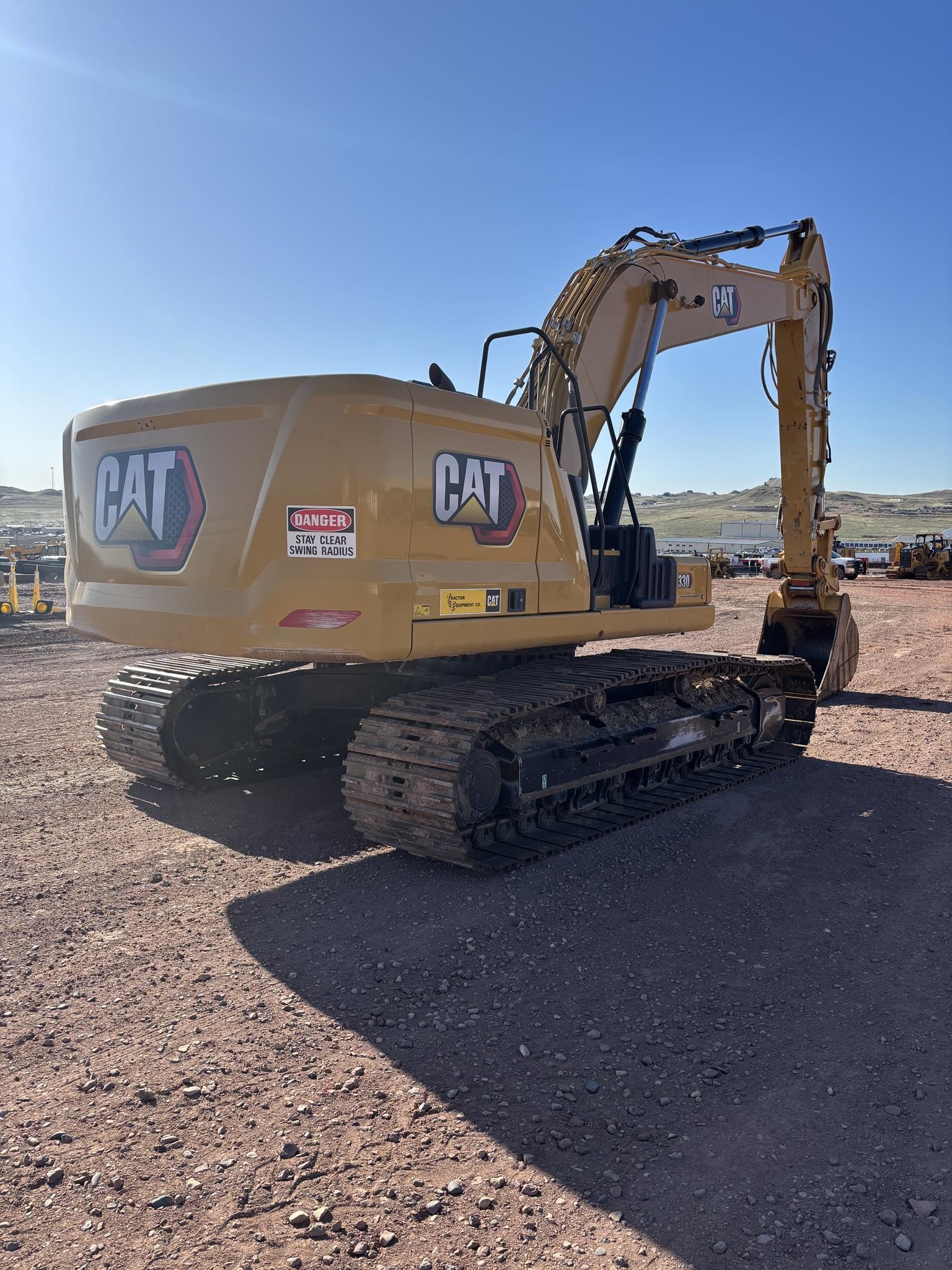 2023 CATERPILLAR 330 - image 3 of 5