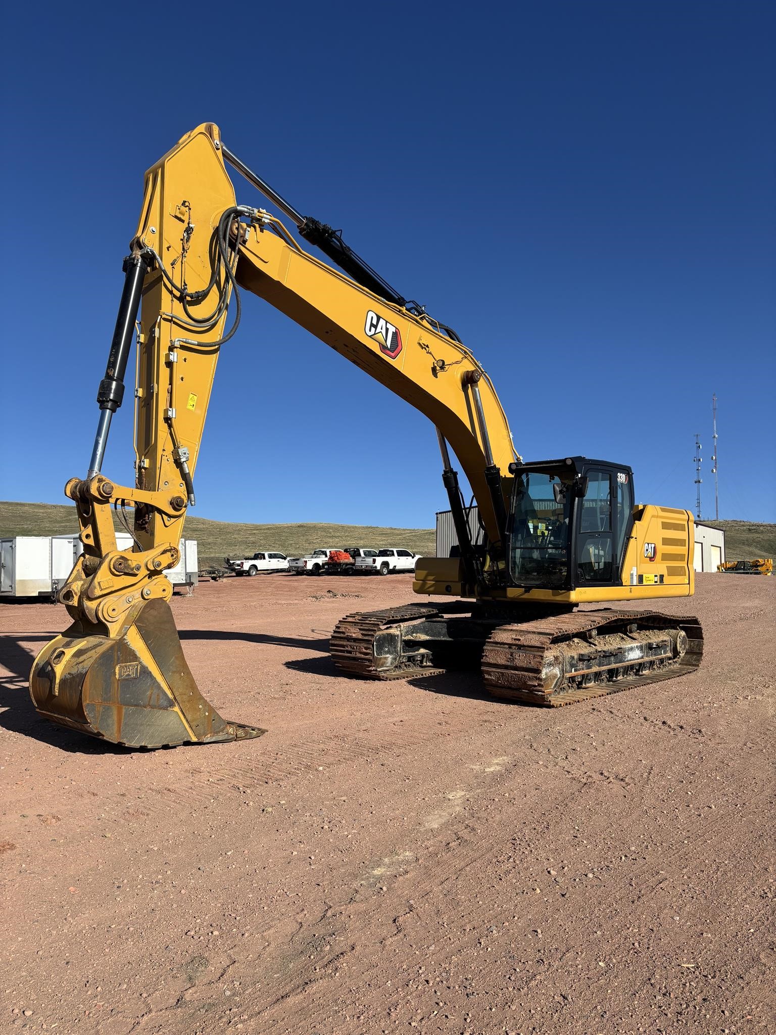 2023 CATERPILLAR 330 - image 1 of 5