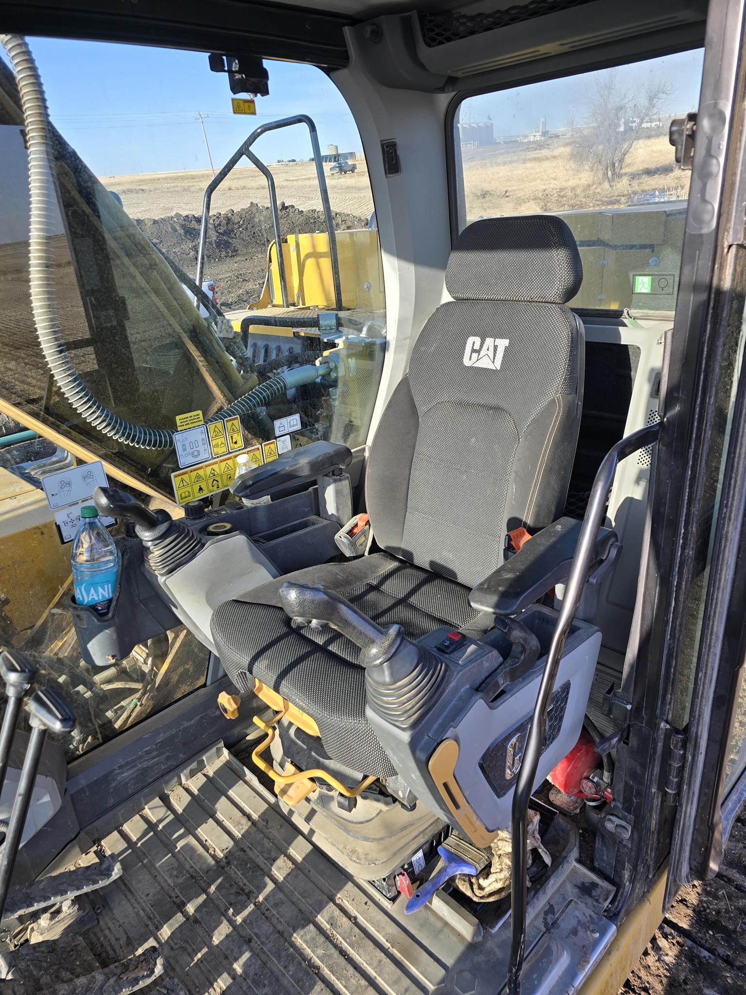 2023 CATERPILLAR 330 - image 5 of 5