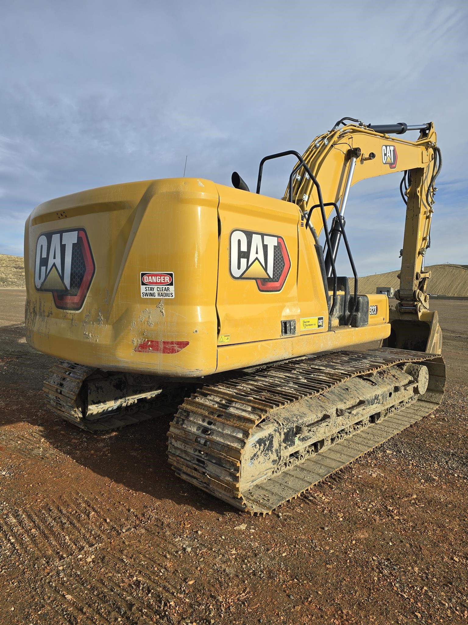 2023 CATERPILLAR 323 - image 4 of 5