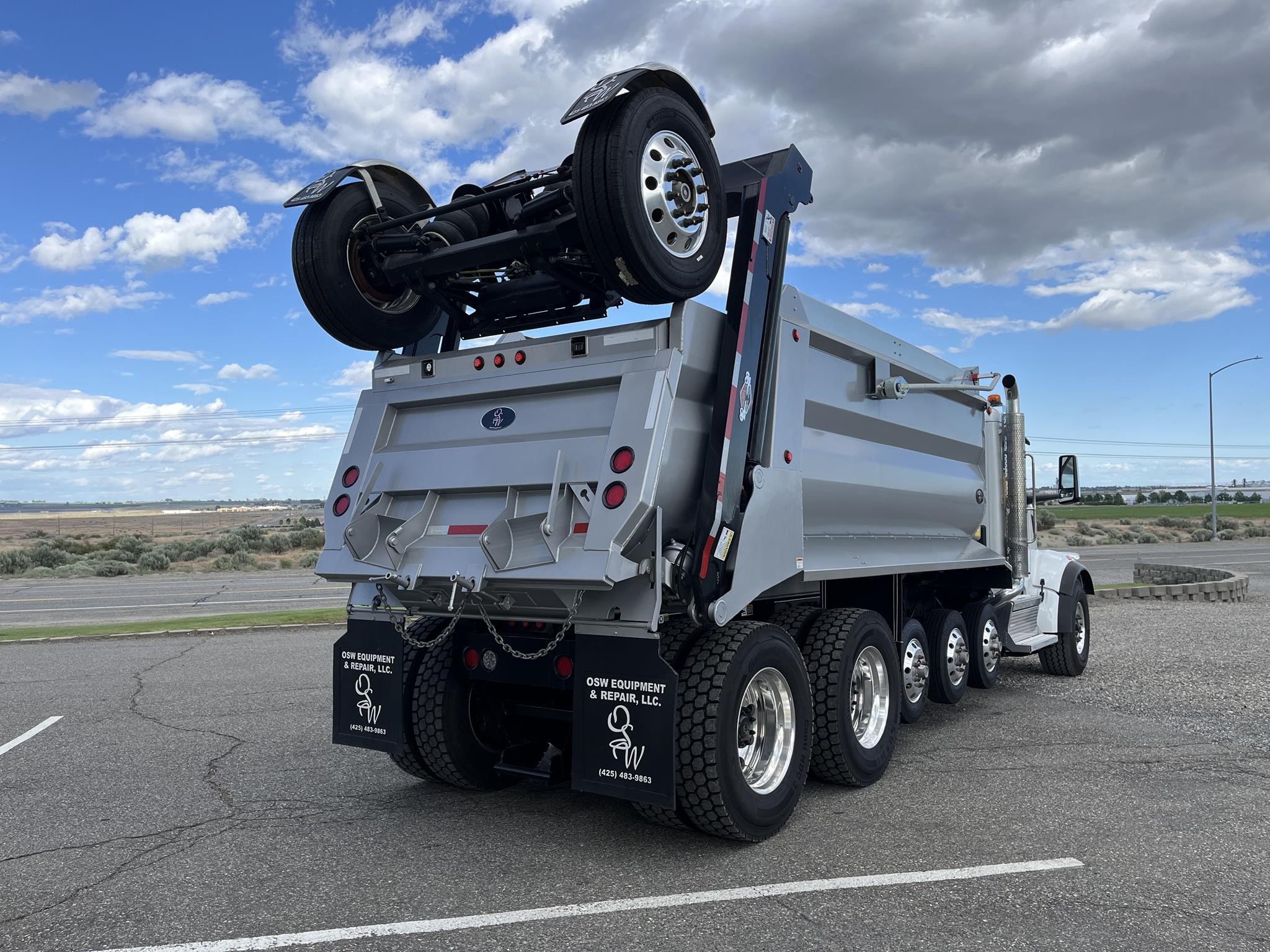 2025 PETERBILT 567 - image 5 of 6