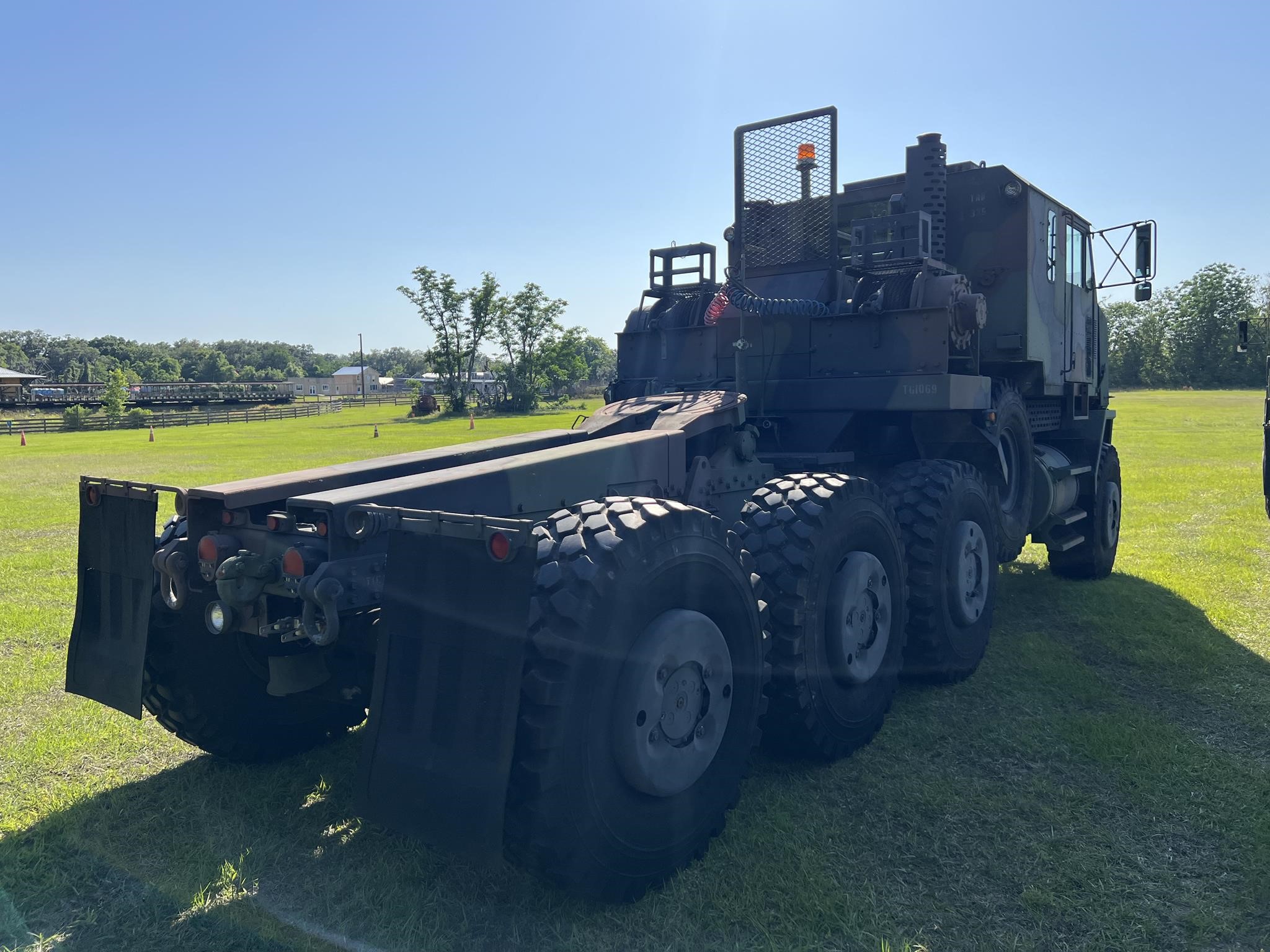 2007 OSHKOSH M1070 - image 4 of 6