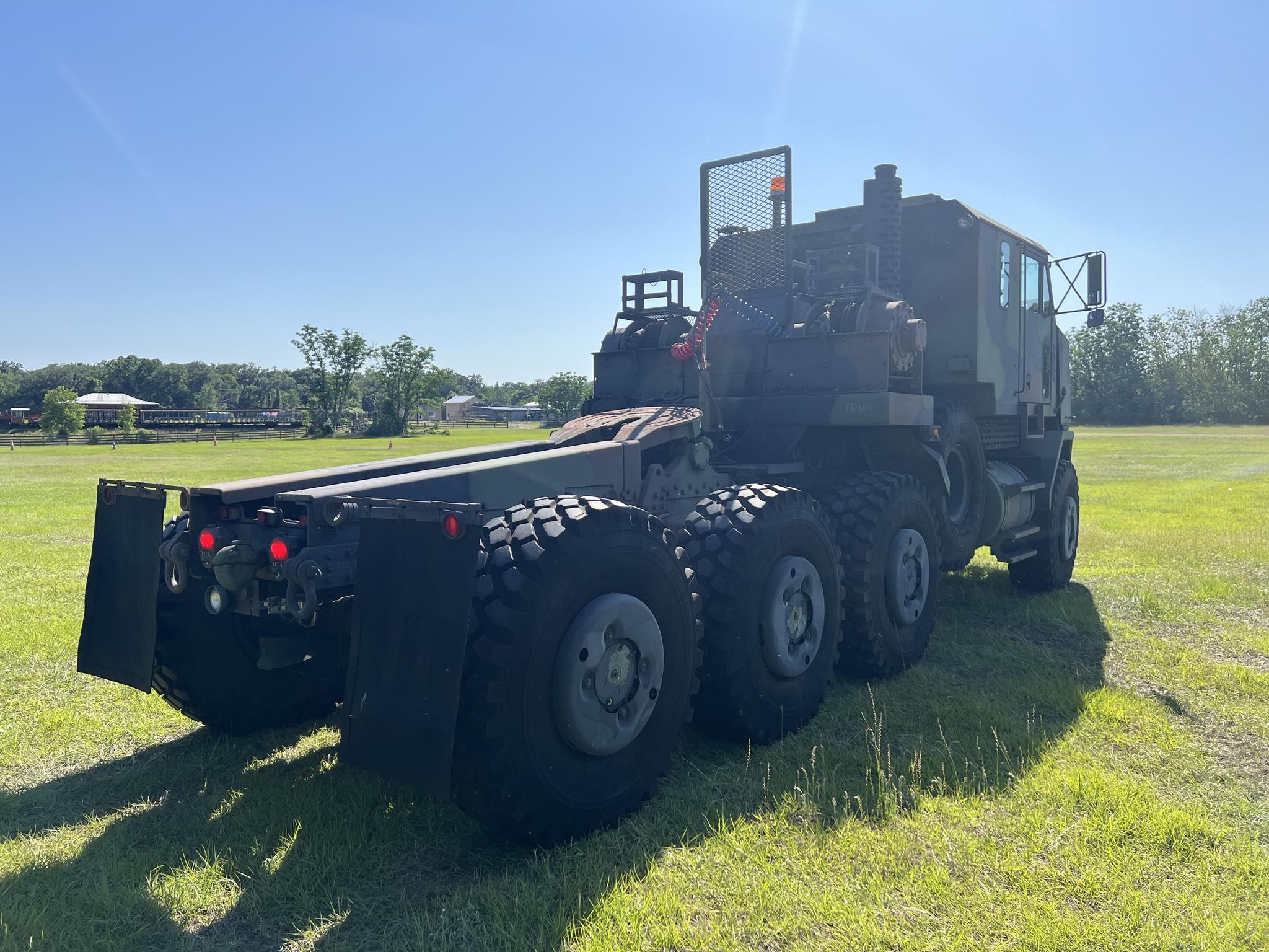 2007 OSHKOSH M1070 - image 5 of 6