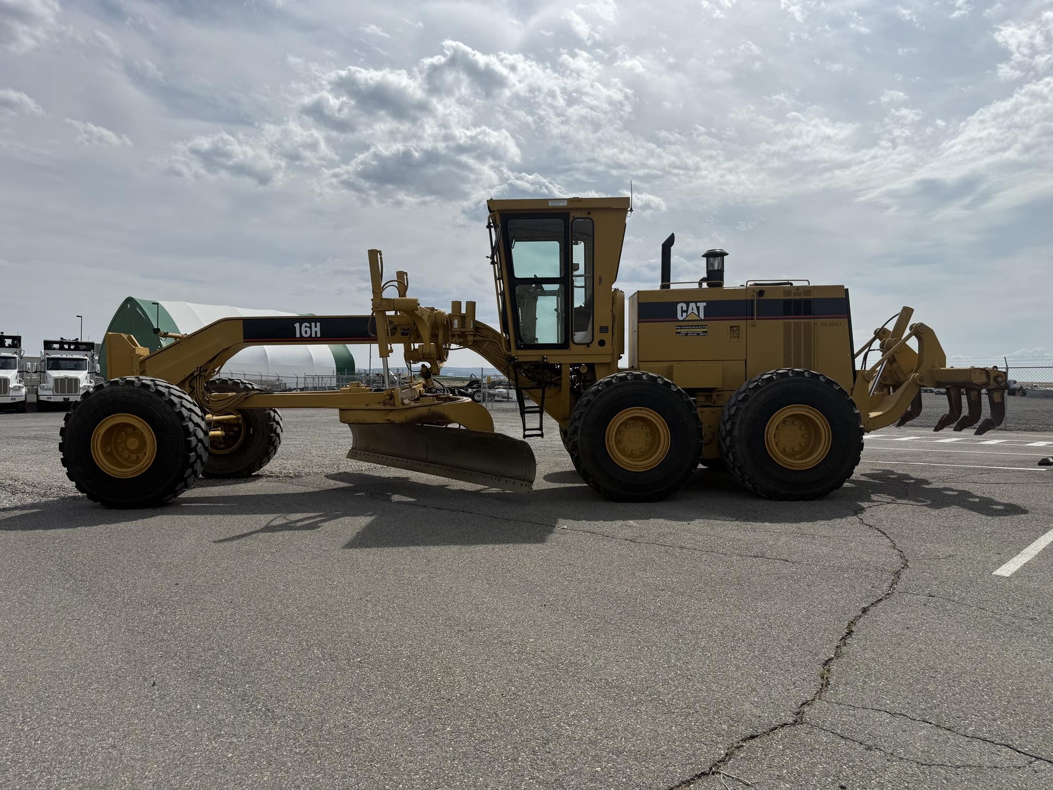 2002 CATERPILLAR 16H - image 3 of 6