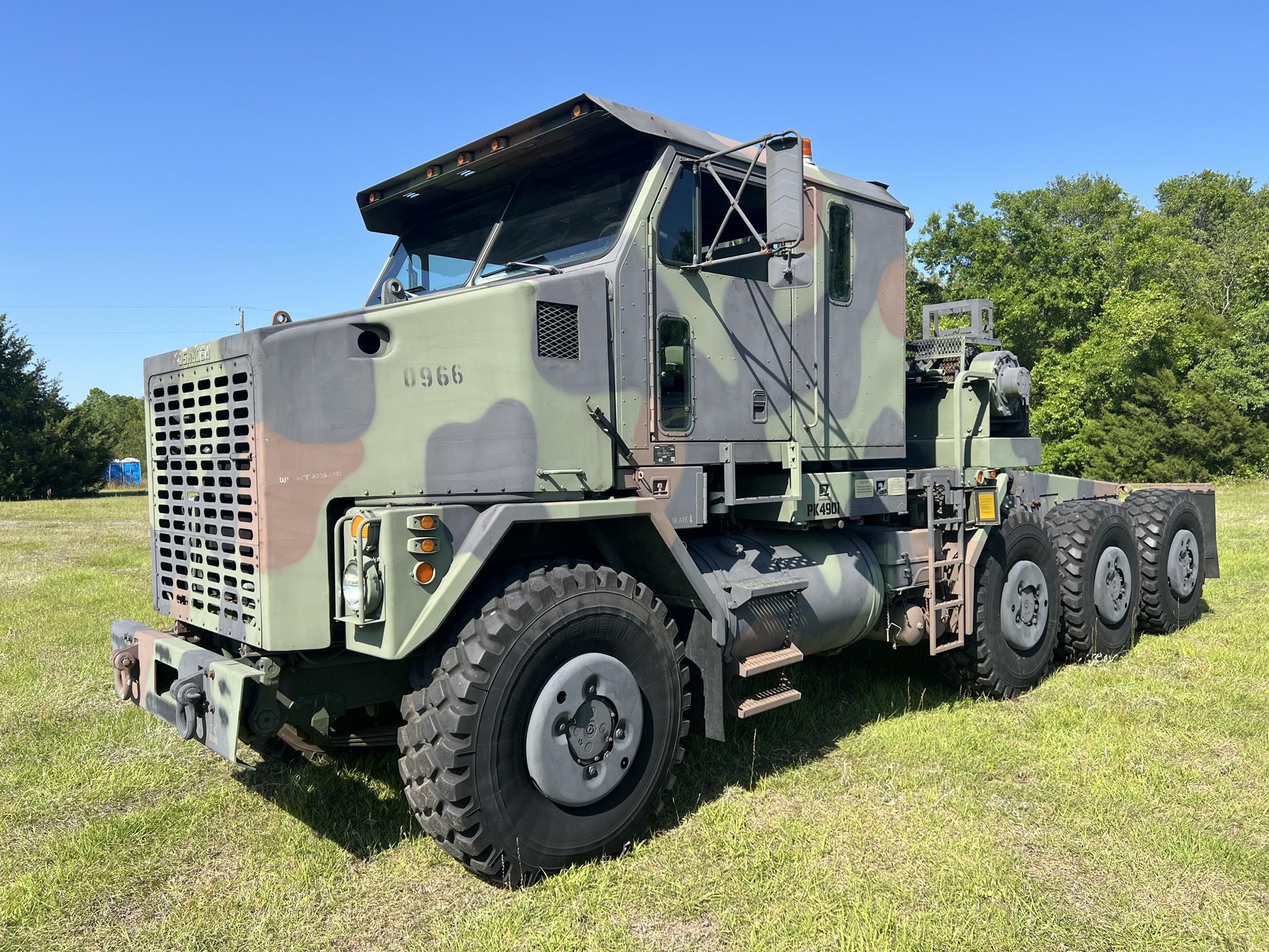 2007 OSHKOSH M1070 - image 1 of 6