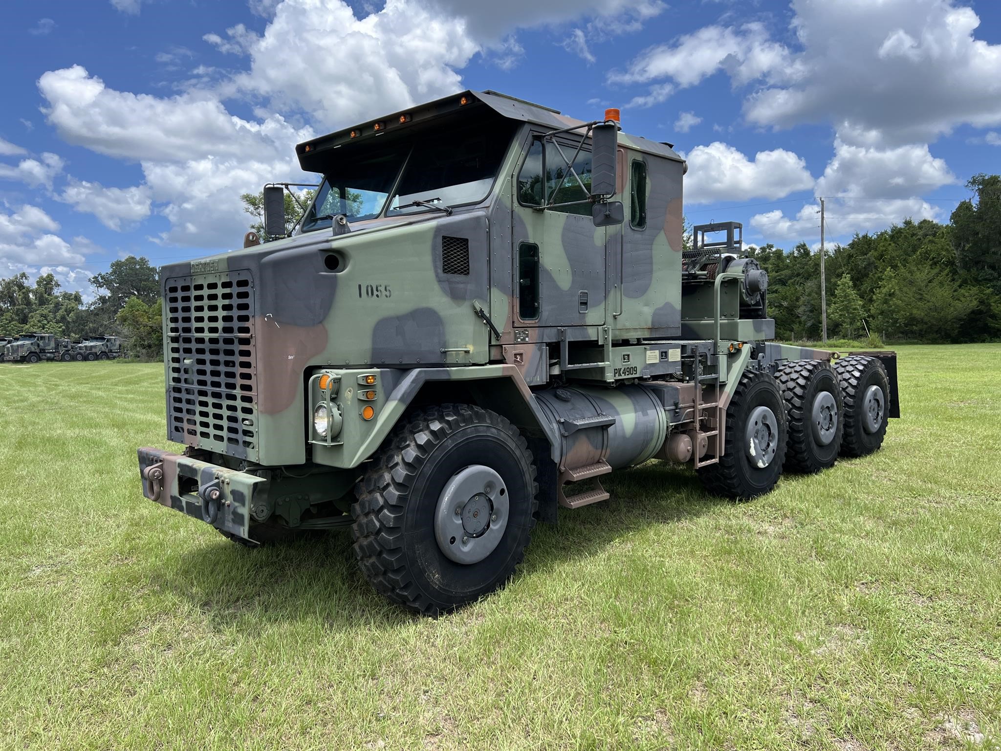 2007 OSHKOSH M1070 - image 1 of 6