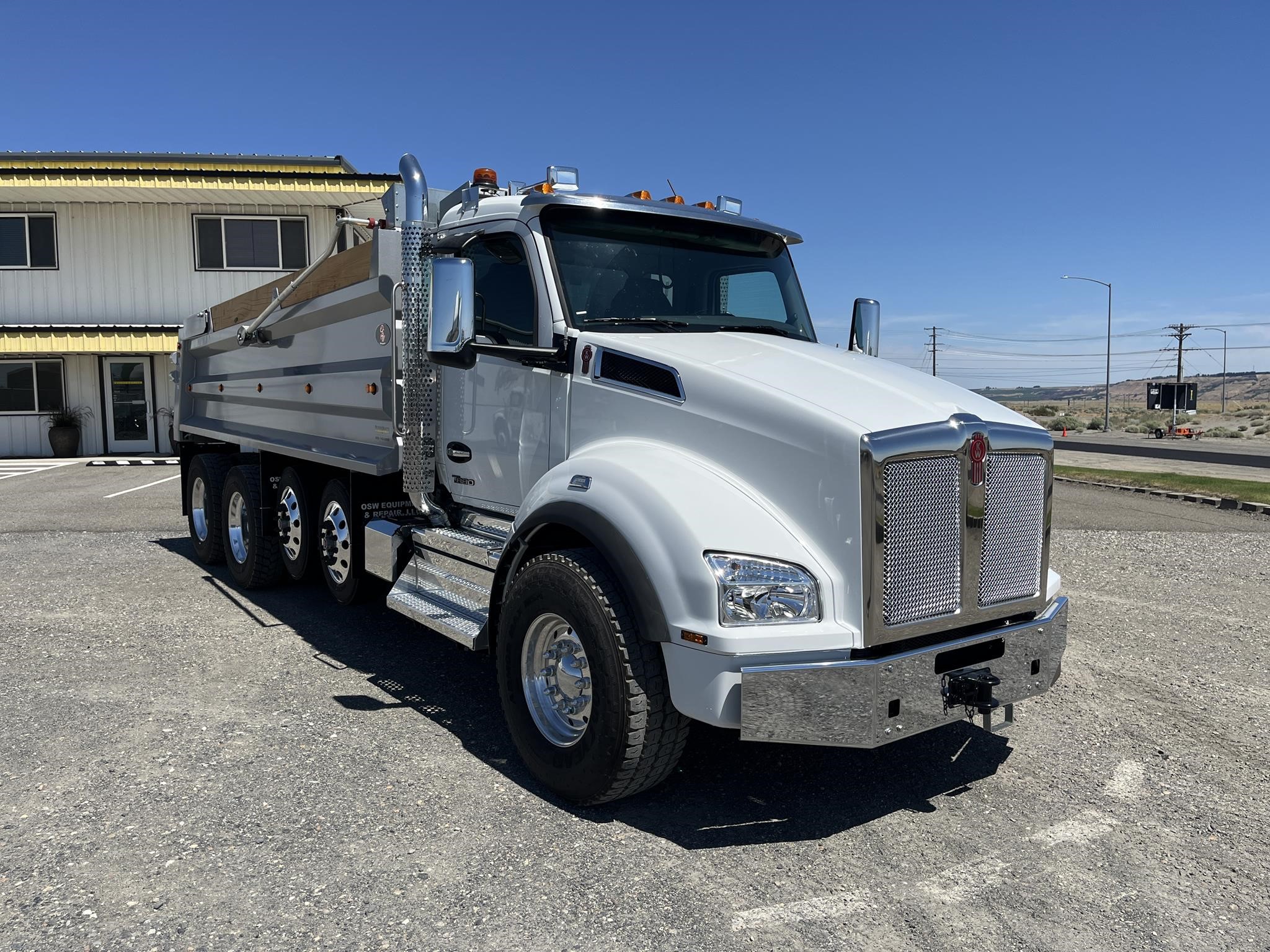 2024 KENWORTH T880 - image 3 of 6