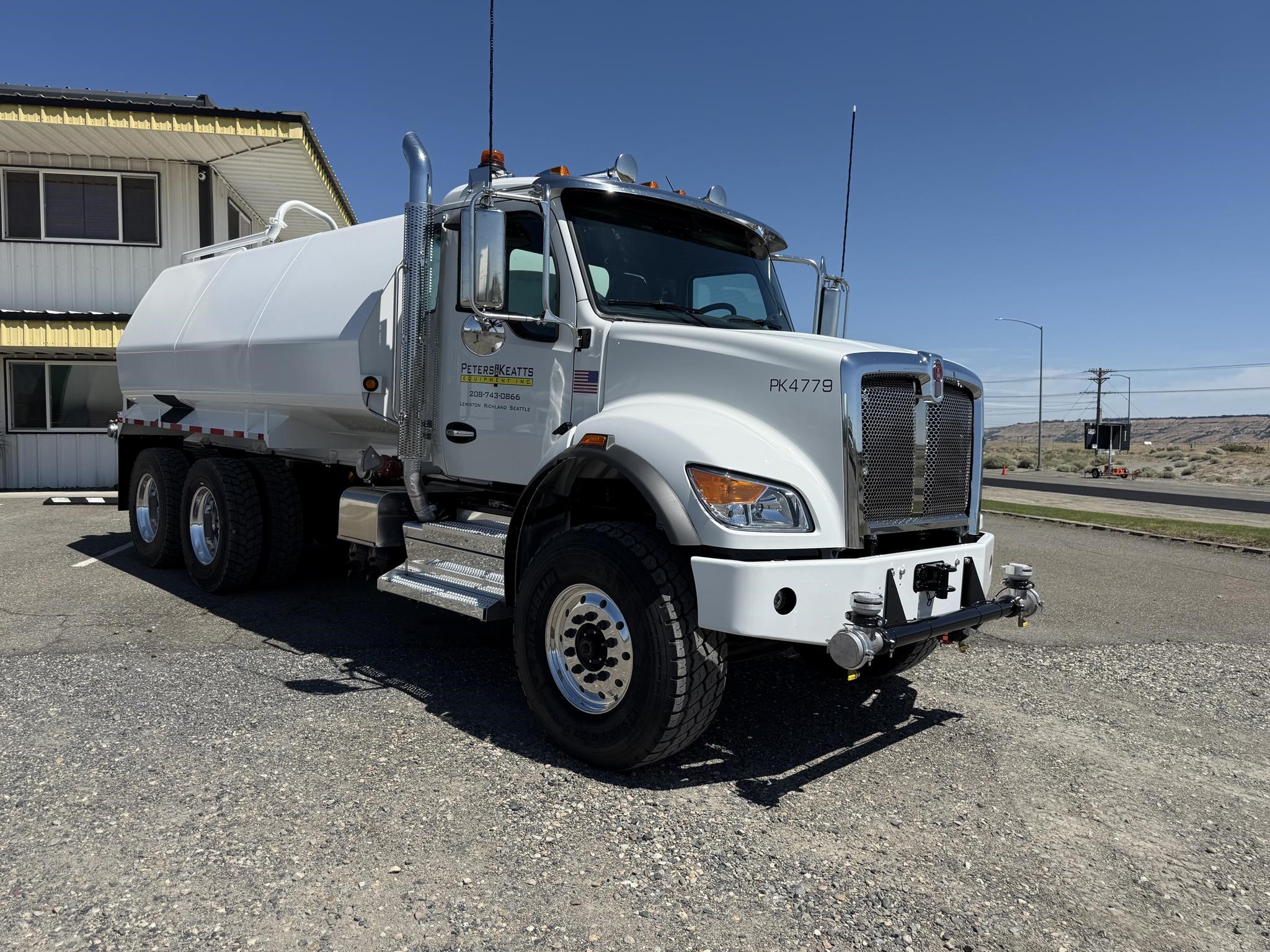 2025 KENWORTH T480 - image 3 of 6