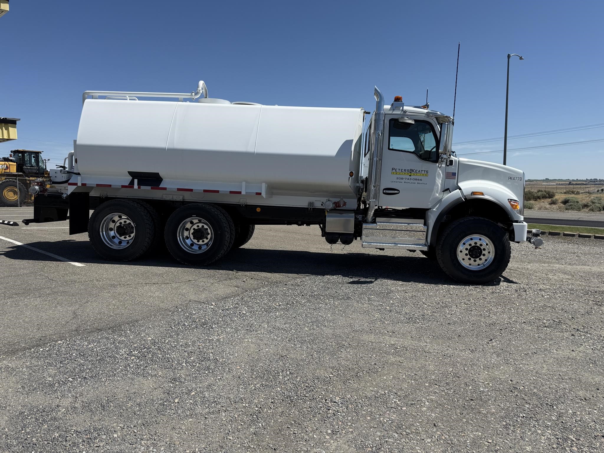 2025 KENWORTH T480 - image 4 of 6