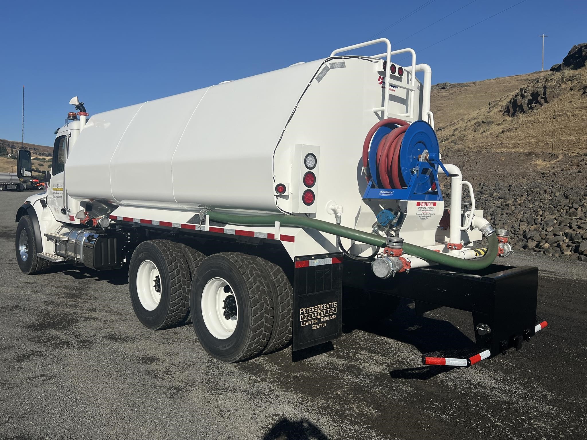 2025 PETERBILT 548 - image 3 of 6