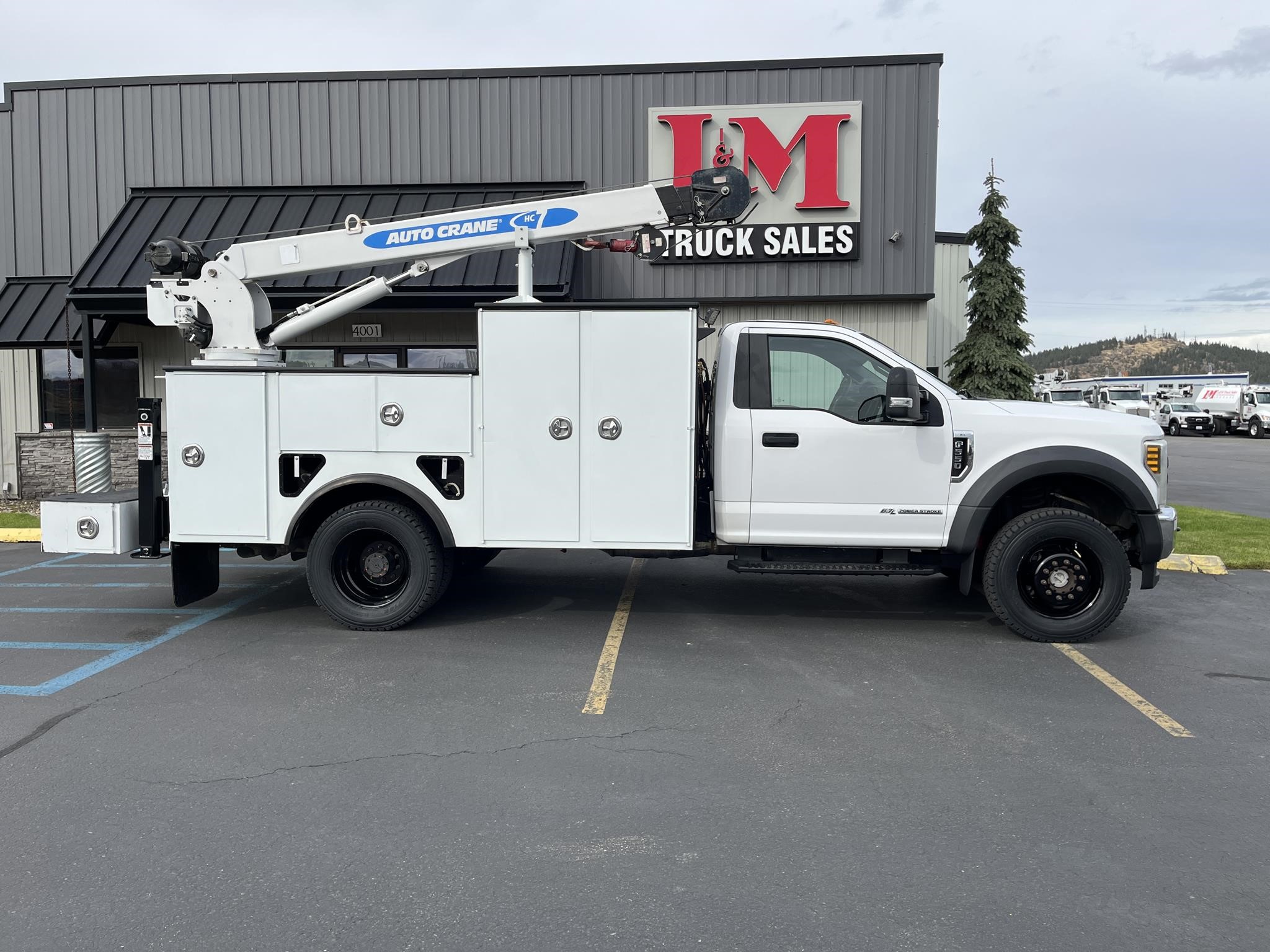 2018 FORD F550 2018 FORD F550 - image 2 of 6
