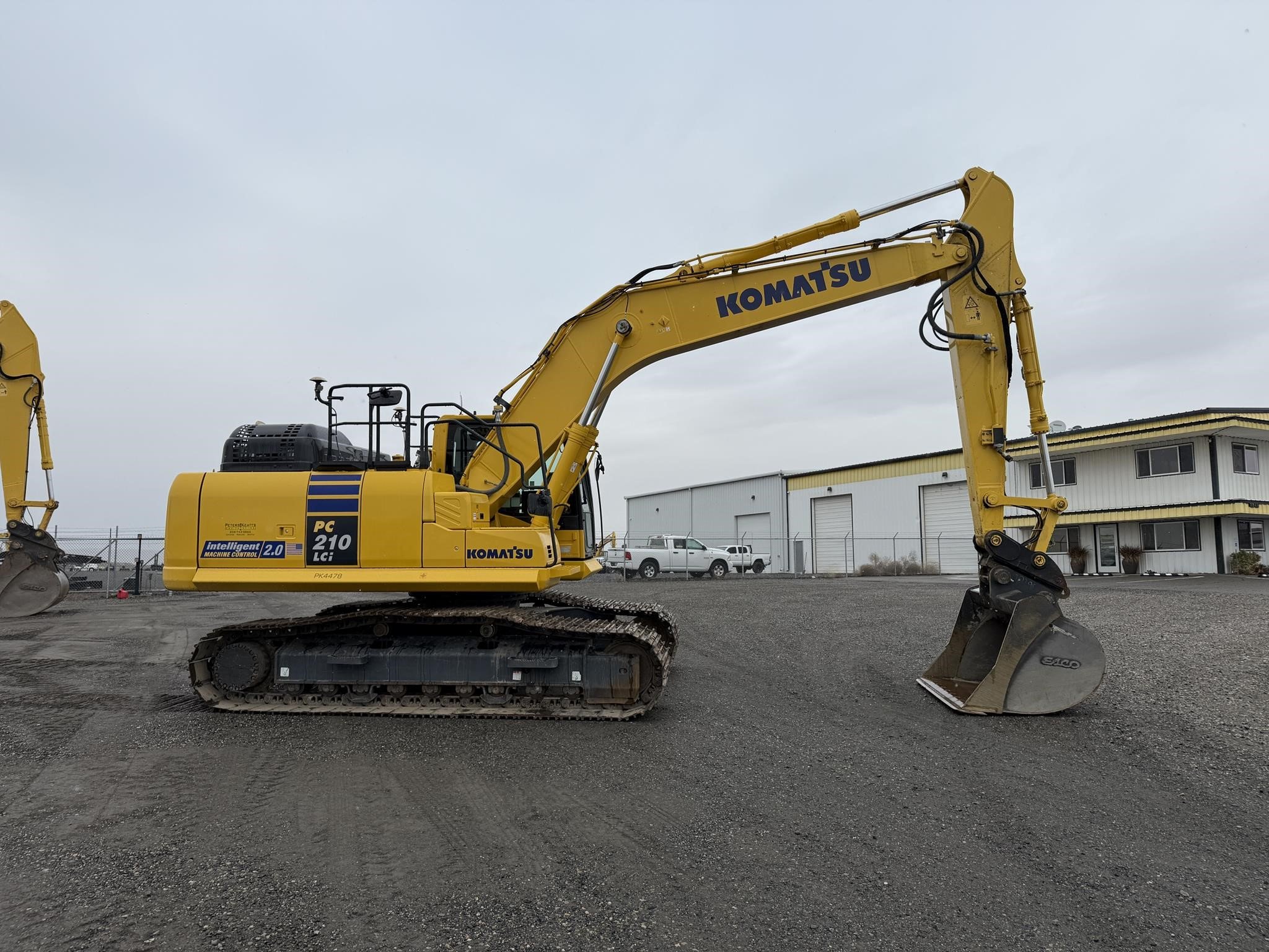 2022 KOMATSU PC210 LCi-11 2022 KOMATSU PC210 LCi-11 - image 4 of 6