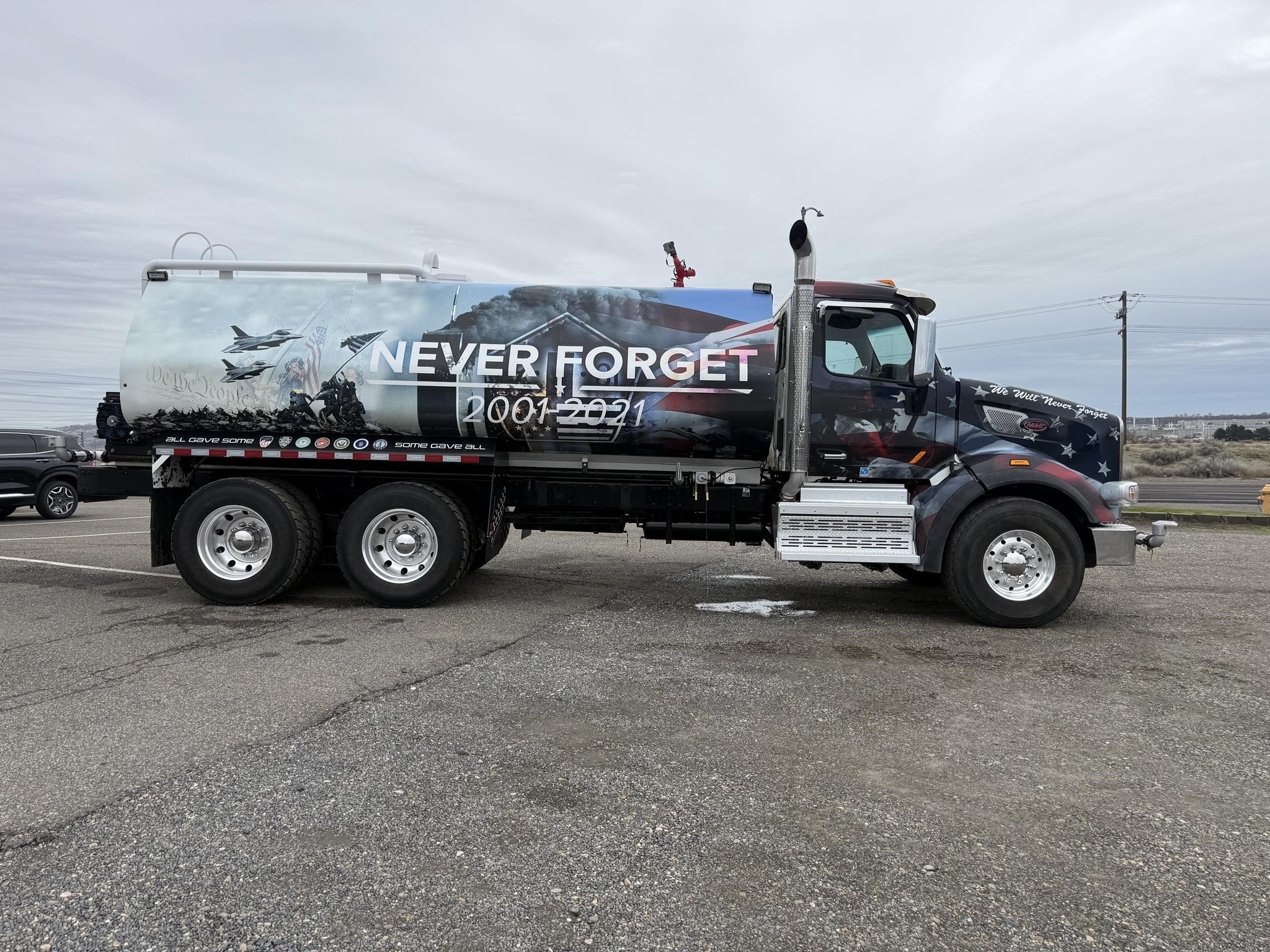 2018 PETERBILT 567 2018 PETERBILT 567 - image 3 of 6