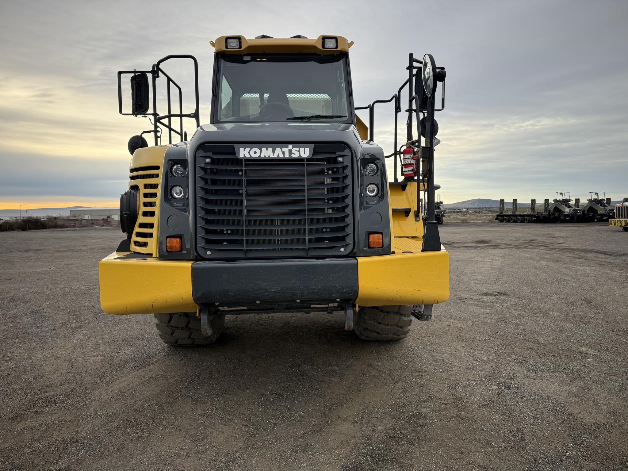 2022 KOMATSU HM300-5 2022 KOMATSU HM300-5 - image 2 of 6