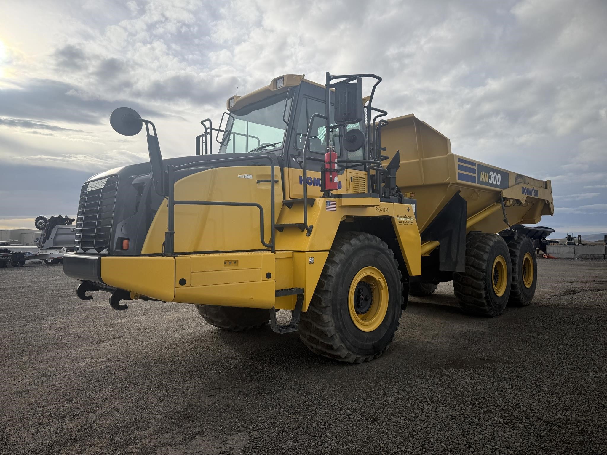 2022 KOMATSU HM300-5 2022 KOMATSU HM300-5 - image 1 of 6