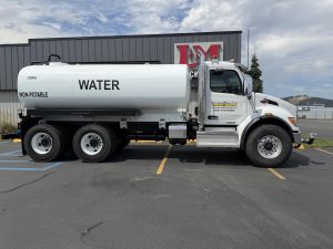 2025 PETERBILT 548 11035779536