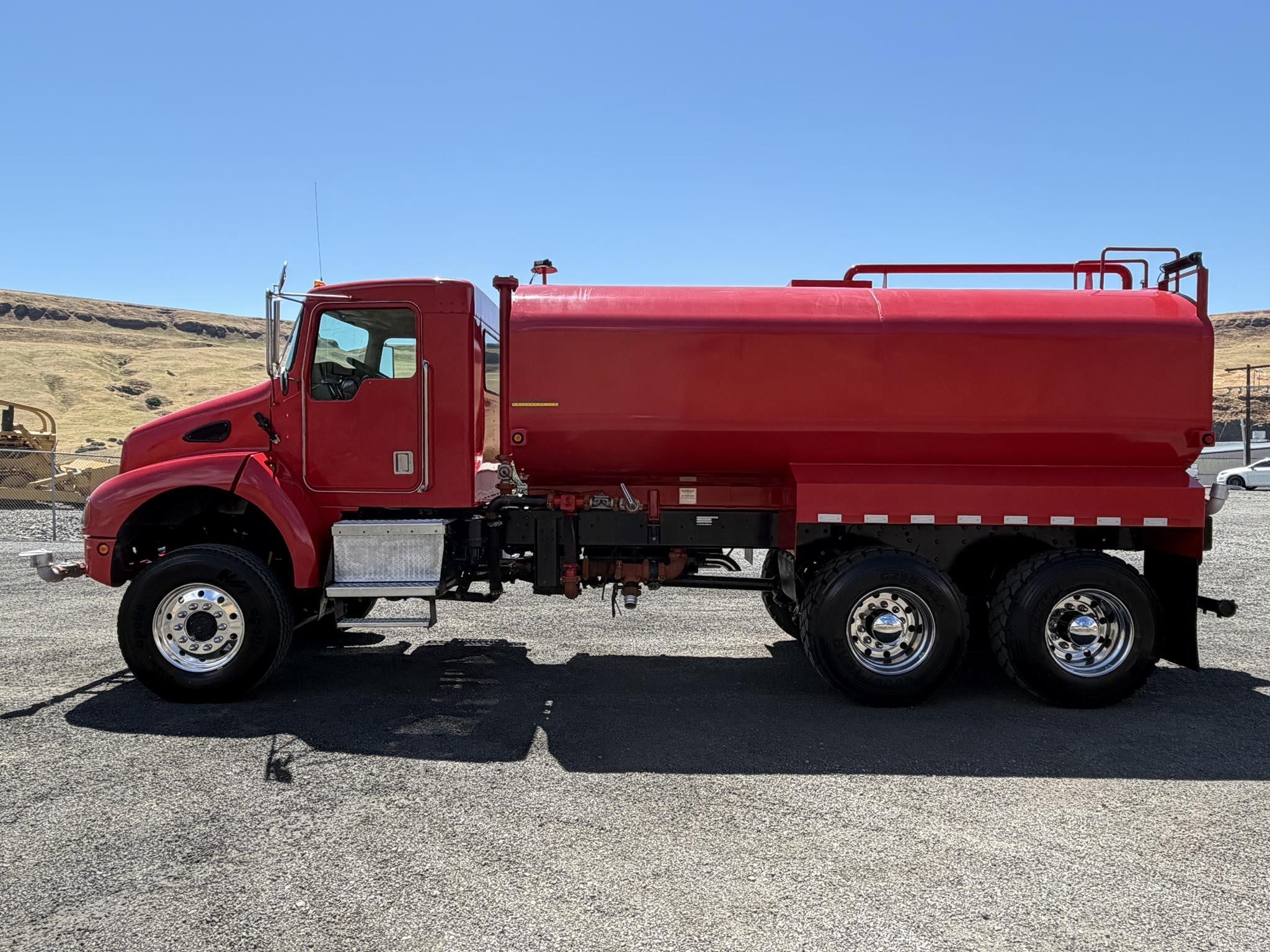 2002 KENWORTH T300 11038909000 2002 KENWORTH T300 11038909000